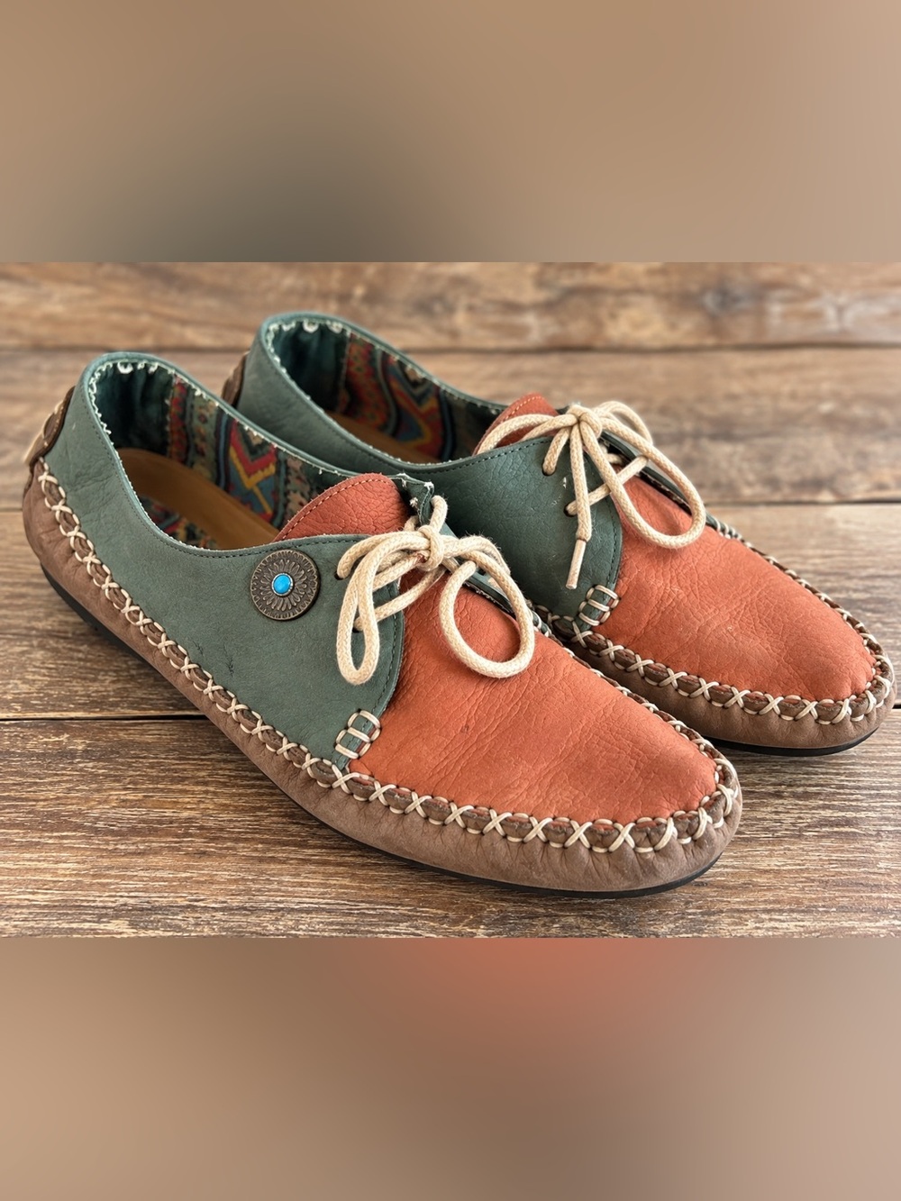 Hush Puppies 58218 Women’s 7.5M Southwestern Leather Moccasin Concho Flats